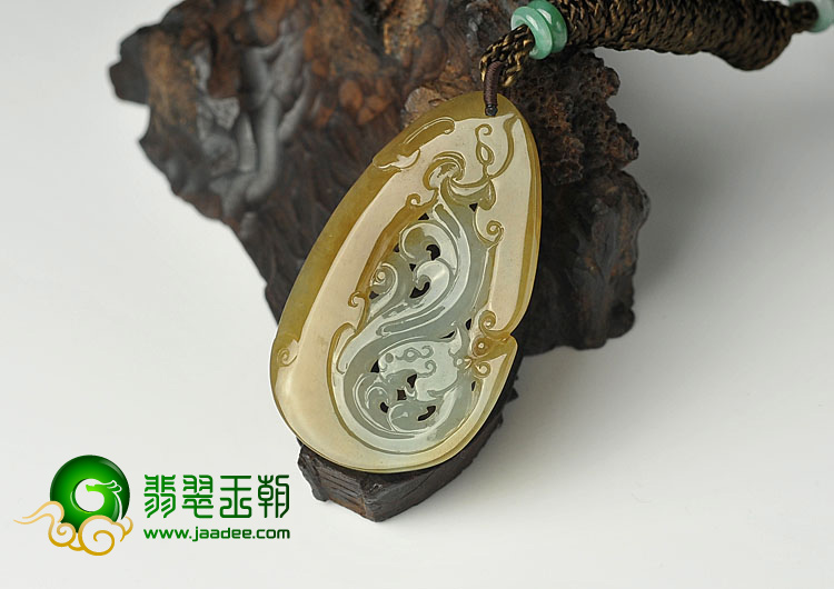 冰种褐黄翡缅甸翡翠A货仿古龙牌挂件
