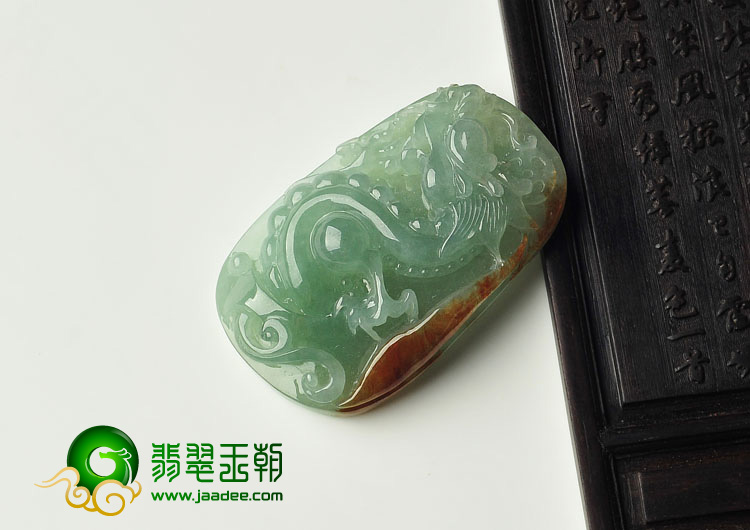 糯冰种晴水略带褐黄翡缅甸翡翠A货龙牌挂件