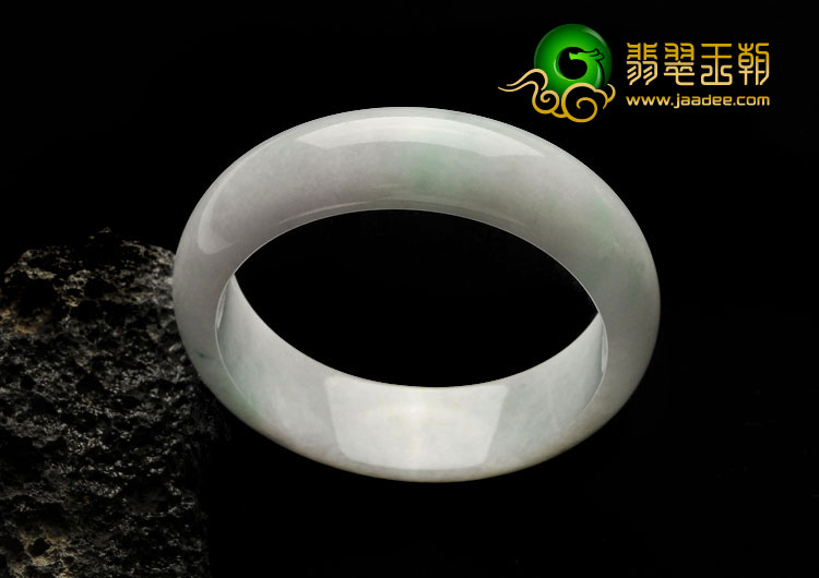 糯冰种略飘翠缅甸翡翠A货手镯（59.2mm）