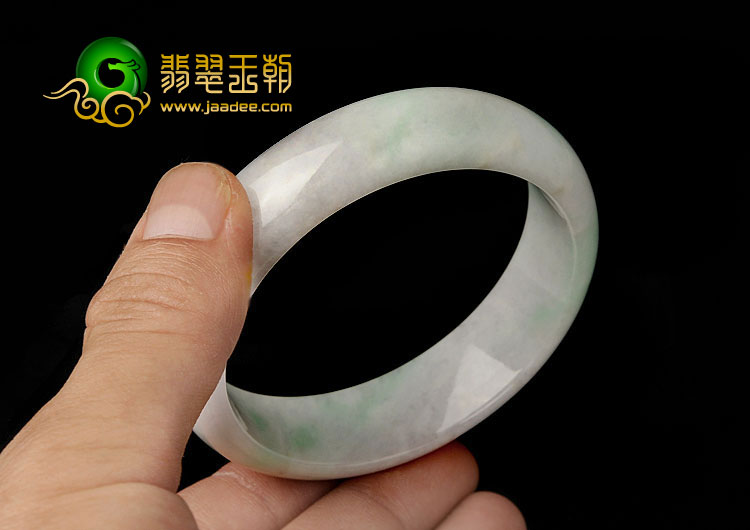 糯冰种飘翠缅甸翡翠A货手镯（57.6mm）