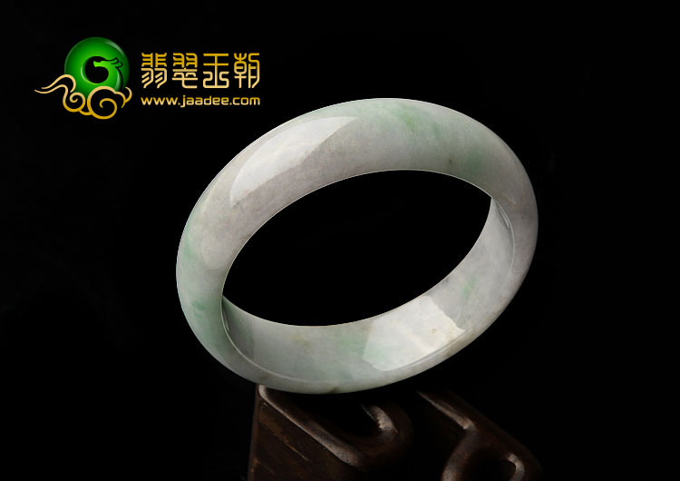 糯冰种飘翠缅甸翡翠A货手镯（57.6mm）