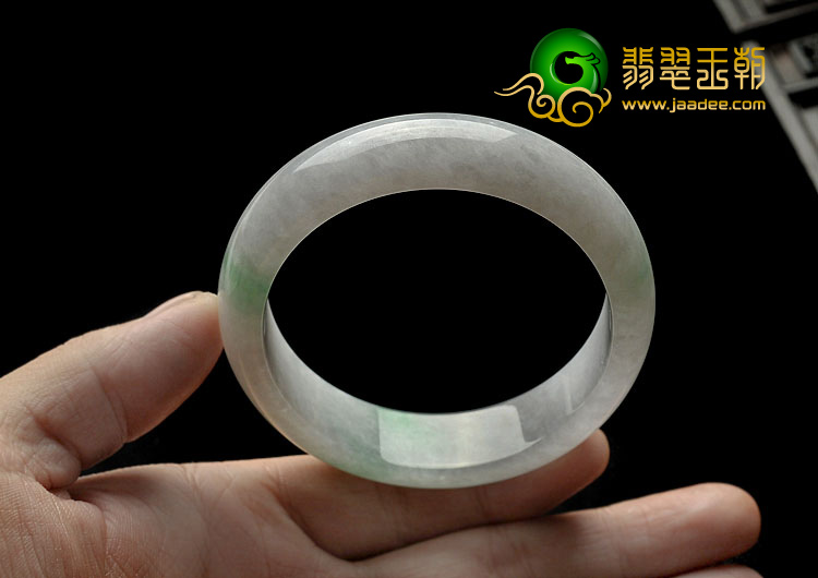 糯冰种飘翠缅甸翡翠A货手镯（58mm）