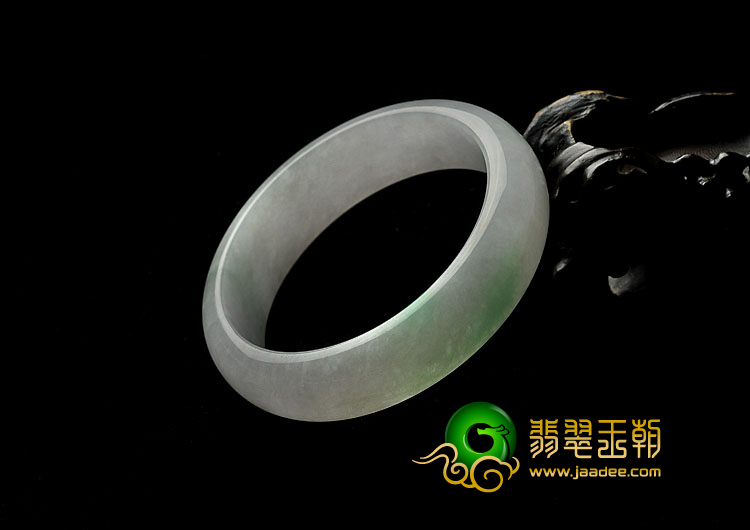 糯冰种飘翠缅甸翡翠A货手镯（58mm）