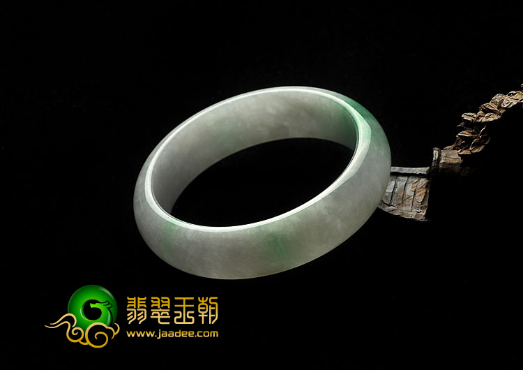 糯冰种飘翠缅甸翡翠A货手镯（57.3mm）