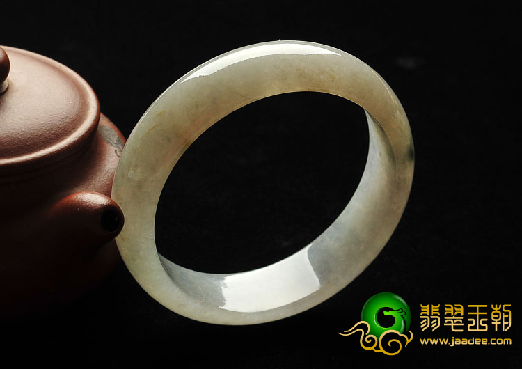 糯冰种飘花缅甸翡翠A货手镯（58.1mm）