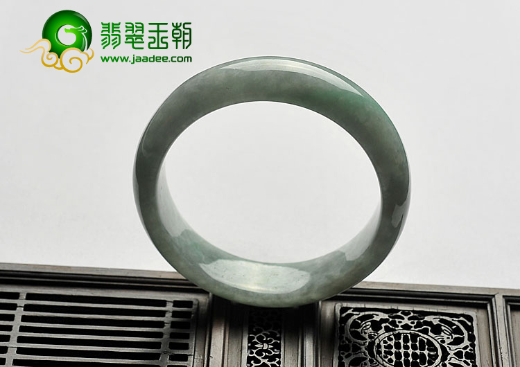 糯冰种飘翠缅甸翡翠A货手镯（59.2mm）