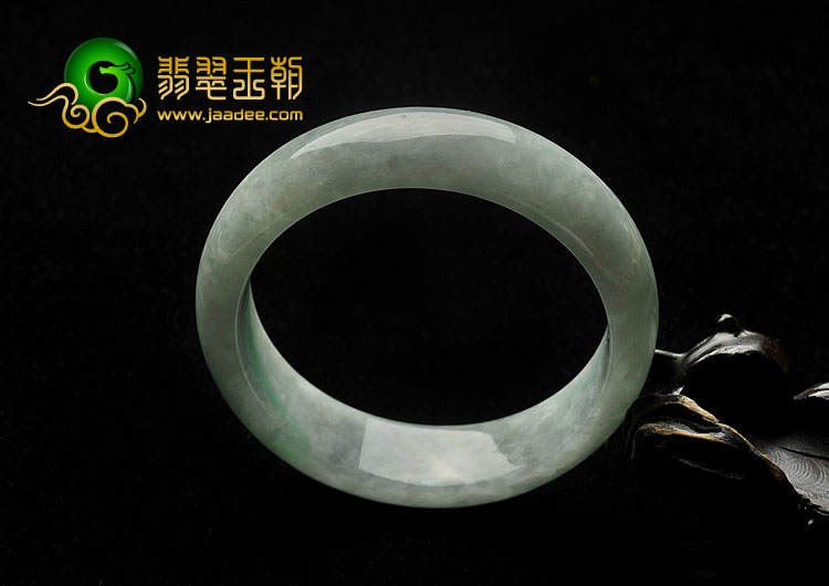 糯冰种飘翠缅甸翡翠A货手镯（59.2mm）