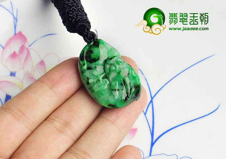 糯冰种廯加绿缅甸翡翠A货貔貅挂件