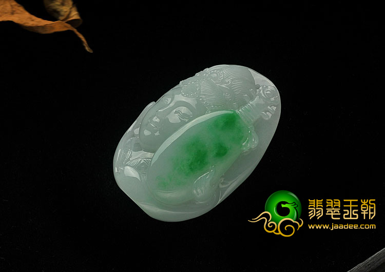 糯冰种白底青缅甸翡翠A货知音挂件