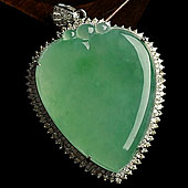 冰种绿晴水缅甸翡翠A货镶白金心心相印胸坠（真钻）