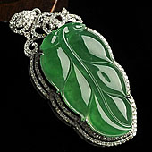 冰种翠色缅甸翡翠A货镶白金金枝玉叶胸坠（真钻）