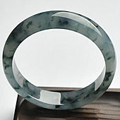 糯冰种飘花缅甸翡翠A货手镯（59.2mm）