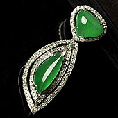 冰种阳绿缅甸翡翠A货镶白金胸坠（真钻）