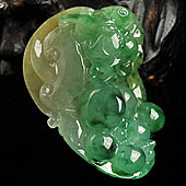 冰种黄加绿缅甸翡翠A货蝙蝠如意挂件