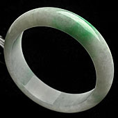 糯冰种飘翠缅甸翡翠A货手镯（57.3mm）