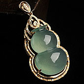 冰种晴水缅甸翡翠A货镶玫瑰金葫芦胸坠（真钻）