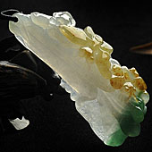 (超值推荐)冰种三彩缅甸翡翠A货玉兰花挂件