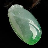 冰种翠色缅甸翡翠A货福瓜挂件