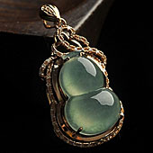 冰种晴水缅甸翡翠A货镶玫瑰金葫芦胸坠（真钻）