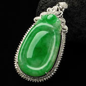 冰种飘翠缅甸翡翠A货镶白金胸坠（真钻）