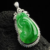 冰种飘翠缅甸翡翠A货镶白金如意胸坠（真钻）
