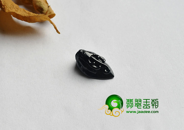 冰种墨翠缅甸翡翠A货貔貅戒面