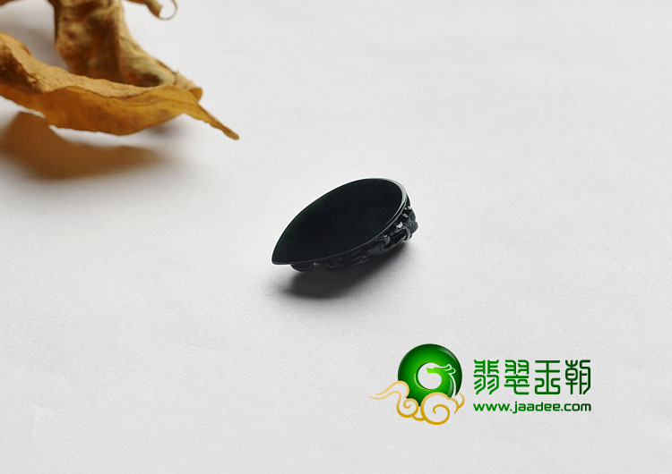 冰种墨翠缅甸翡翠A货貔貅戒面