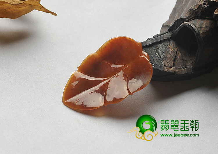 糯冰种褐红翡缅甸翡翠A货叶子挂件