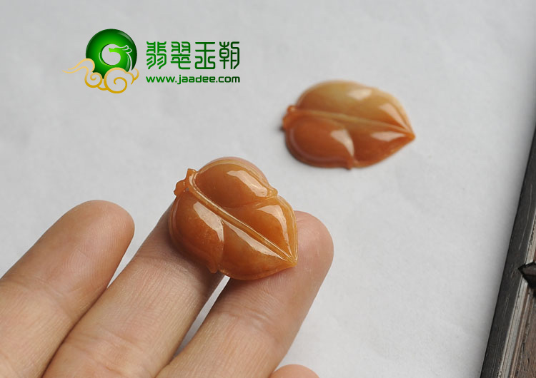 糯冰种红黄翡缅甸翡翠A货叶子（一对）