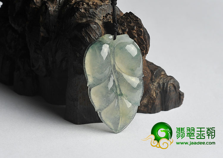冰种飘花缅甸翡翠A货叶子挂件