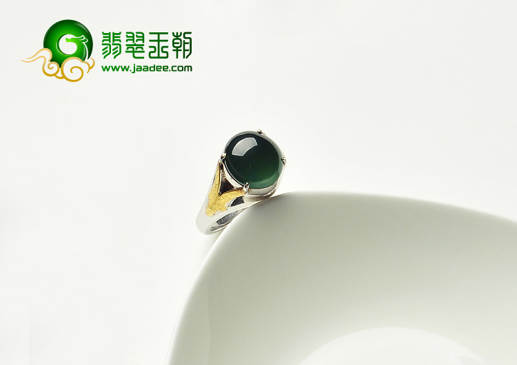 冰种菠菜绿缅甸翡翠A货戒面