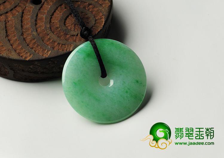 糯冰种翠色缅甸翡翠A货平安扣挂件