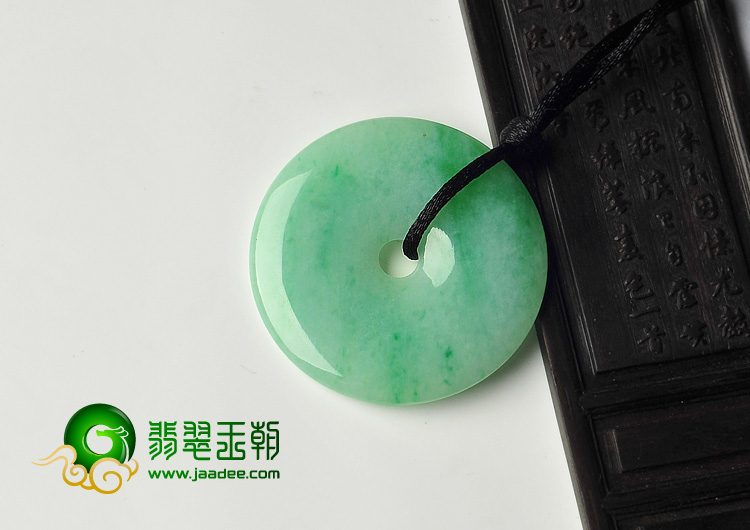 糯冰种翠色缅甸翡翠A货平安扣挂件