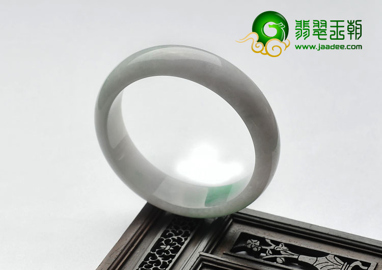 糯冰种飘翠缅甸翡翠A货手镯（53.5mm）