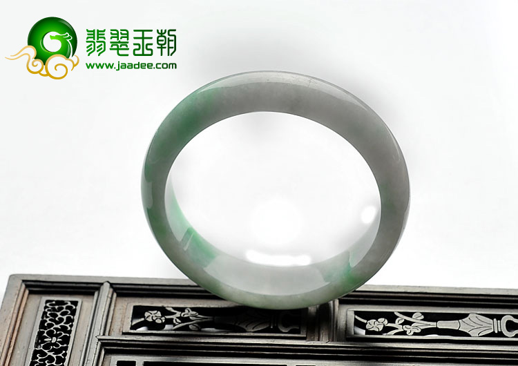 糯冰种飘翠缅甸翡翠A货手镯（58.2mm）