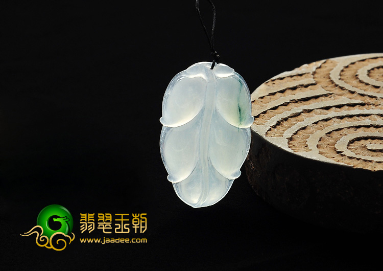 (超值推荐)冰种飘花缅甸翡翠A货叶子挂件