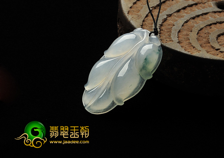 (超值推荐)冰种飘花缅甸翡翠A货叶子挂件
