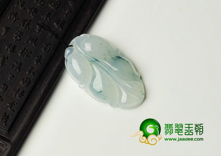 (超值推荐)冰种飘花缅甸翡翠A货叶子挂件