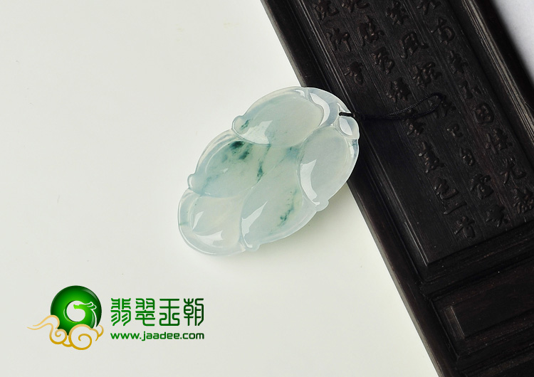 (超值推荐)冰种飘花缅甸翡翠A货叶子挂件