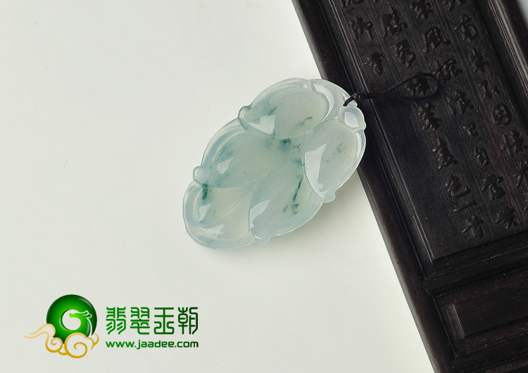 (超值推荐)冰种飘花缅甸翡翠A货叶子挂件