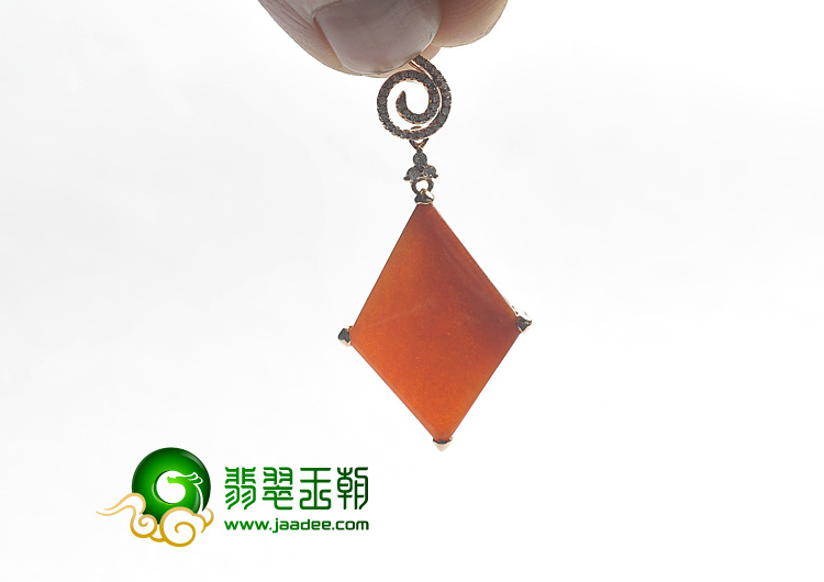 糯冰种红黄翡缅甸翡翠A货镶玫瑰金胸坠（真钻）