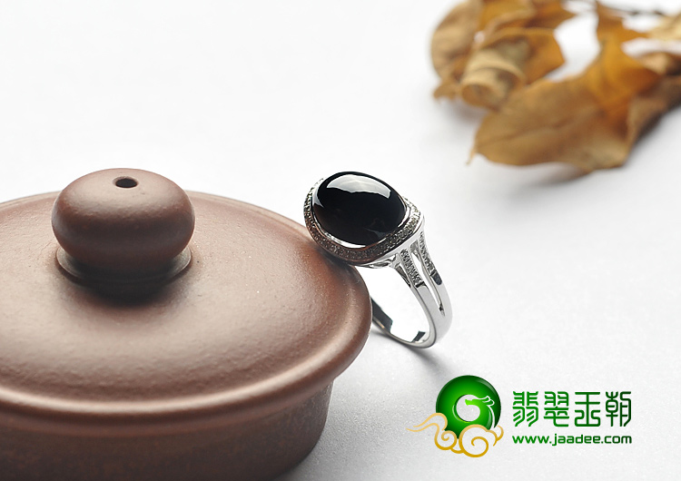 冰玻种墨翠缅甸翡翠A货白金戒指（真钻）