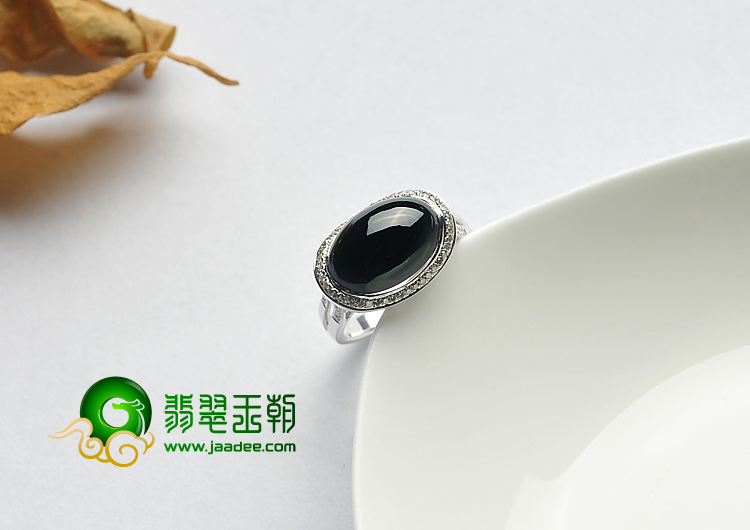 冰玻种墨翠缅甸翡翠A货白金戒指（真钻）