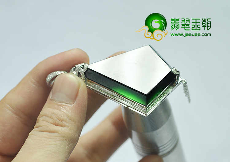 玻璃种墨翠缅甸翡翠A货白金胸坠（真钻）