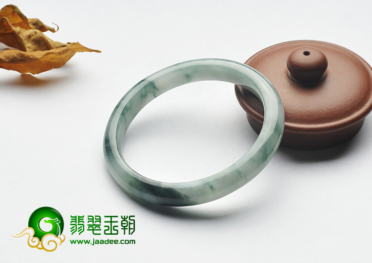 糯冰种飘花缅甸翡翠A货手镯（57.5mm）