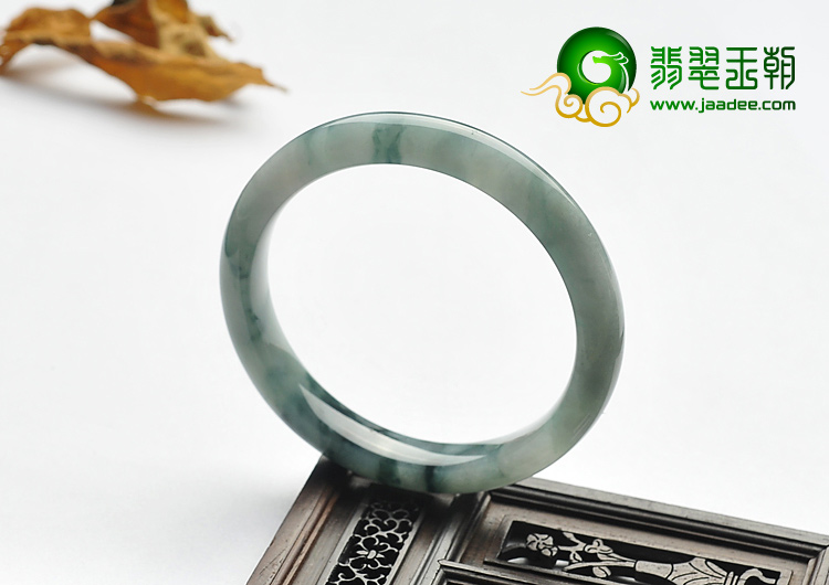 糯冰种飘花缅甸翡翠A货手镯（57.8mm）