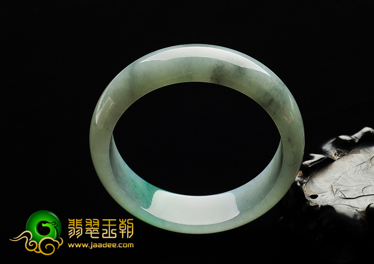 糯冰种飘翠缅甸翡翠A货手镯（58.4mm）