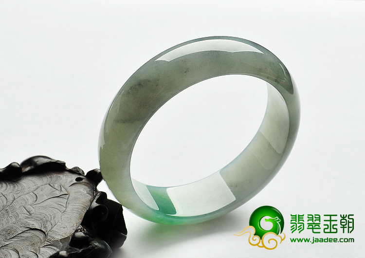 糯冰种飘翠缅甸翡翠A货手镯（58.4mm）