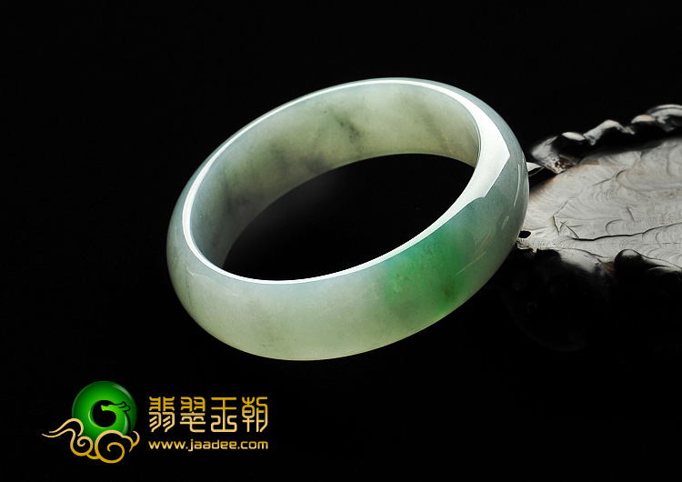 糯冰种飘翠缅甸翡翠A货手镯（58.4mm）
