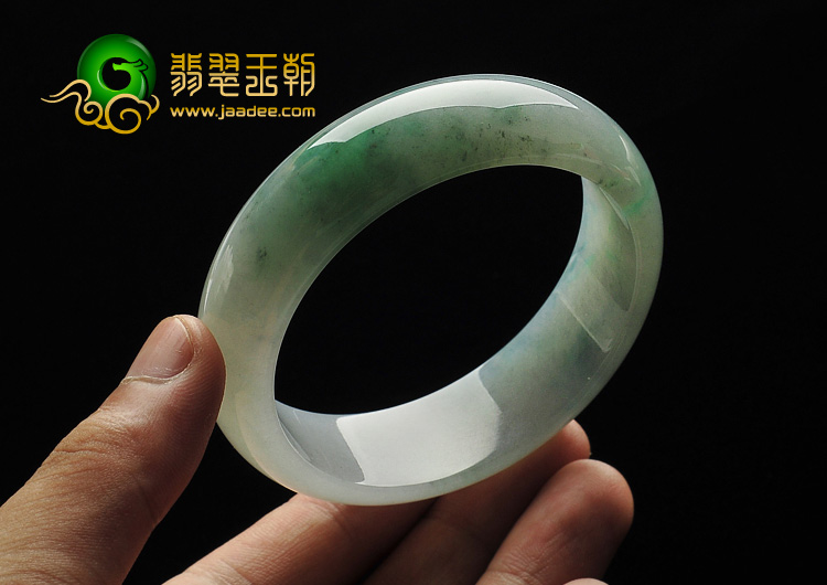 糯冰种飘翠缅甸翡翠A货手镯（58.7mm）